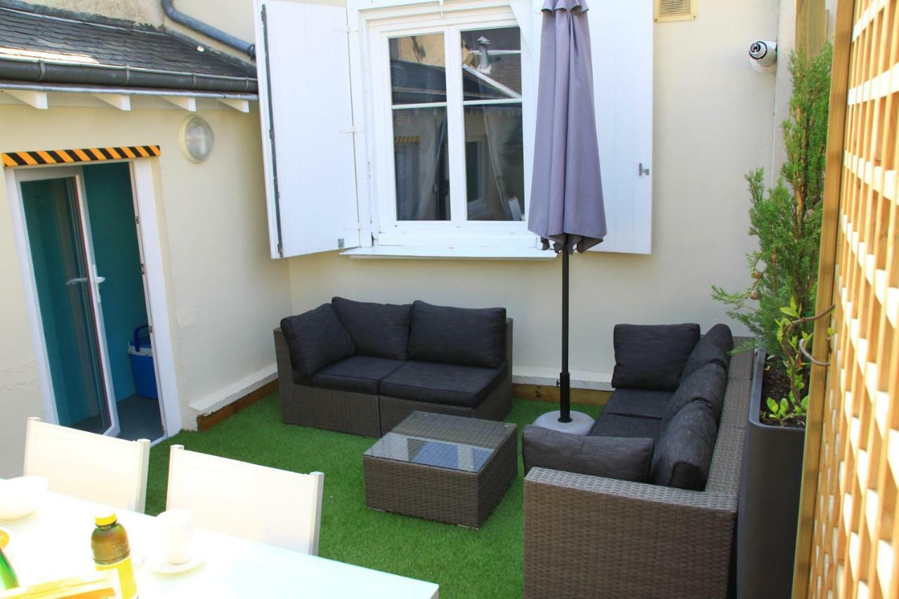 Sur Les Toits D'Amboise Apartment Luaran gambar